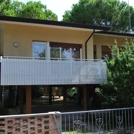 아파트 Ideal Getaway Flat For Six With Parking 비비오네