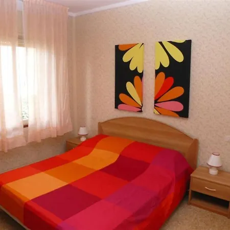 아파트 Ideal Getaway Flat For Six With Parking