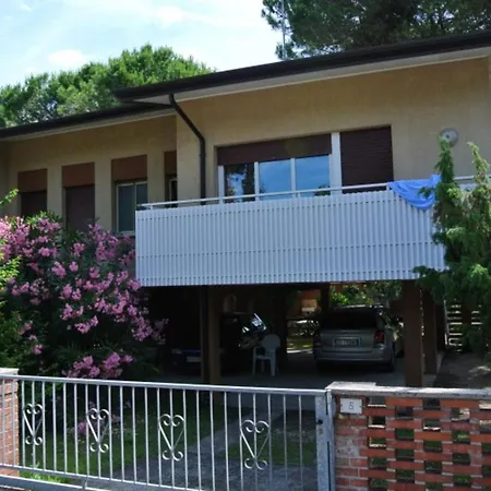Διαμέρισμα Ideal Getaway Flat For Six With Parking Μπιμπιόνε