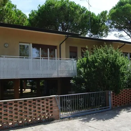 Ideal Getaway Flat For Six With Parking 아파트 *