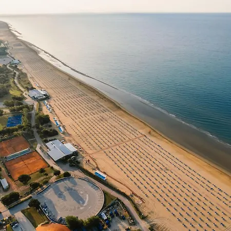 아파트 Ideal Getaway Flat For Six With Parking *
